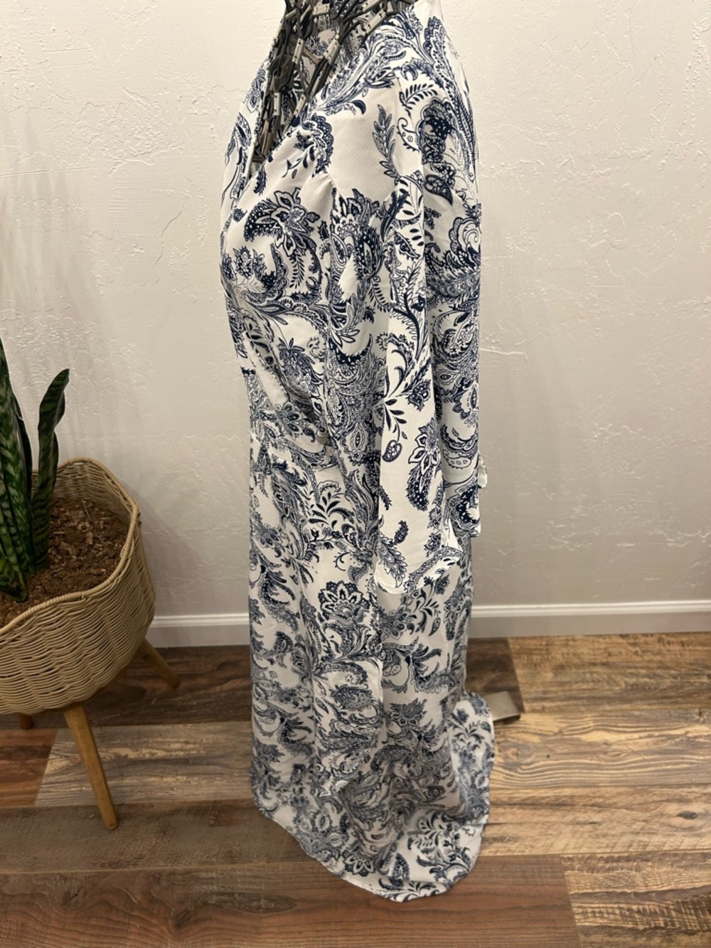 Collection B By Bobeau White and Navy Paisley Midi Dress - Picture 4 of 7